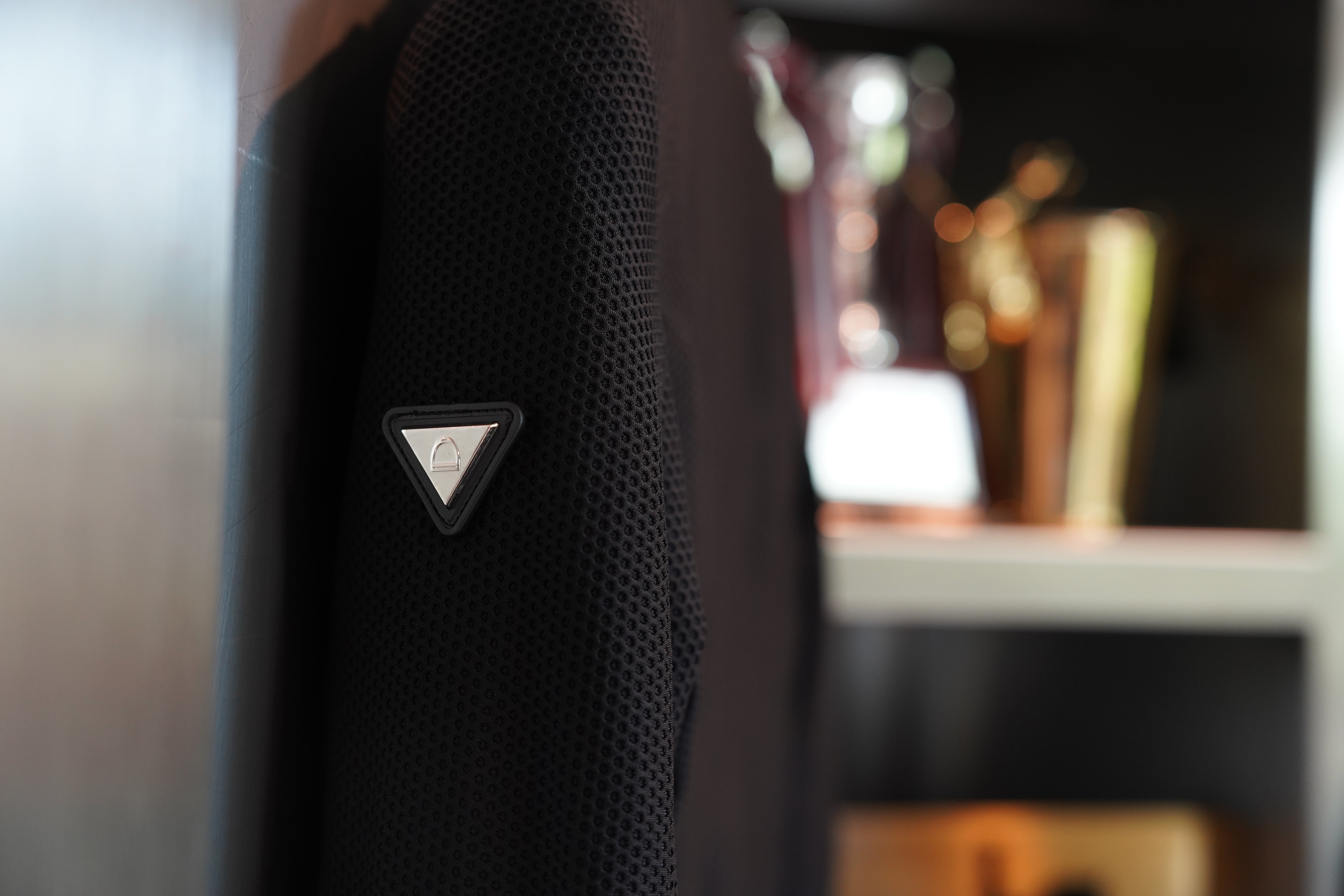 Airflow Mesh Show Jacket (Black)